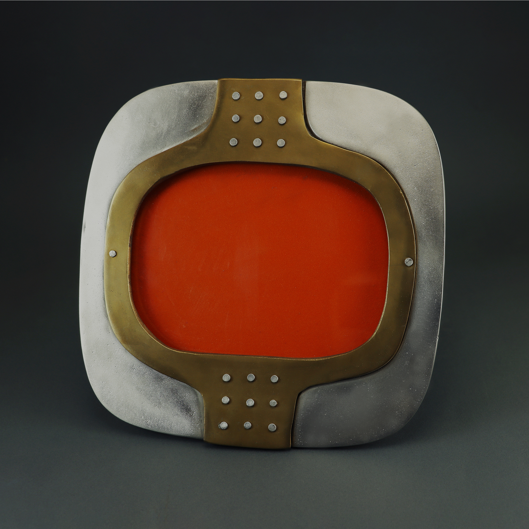 322107