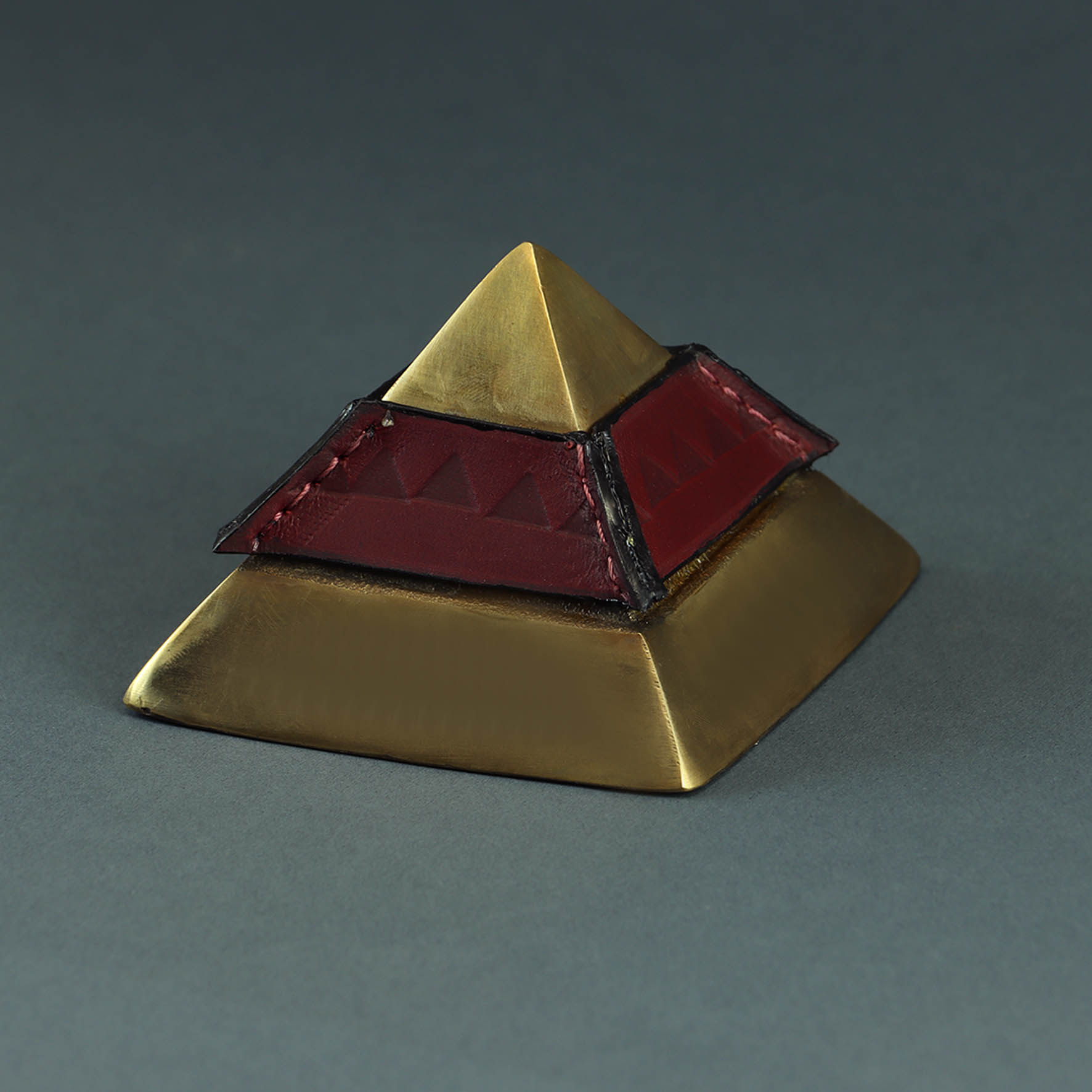 331503 red